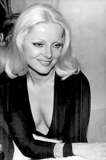 Virna Lisi - 107800735_1488822331308126_2581213445975588989_n.jpg